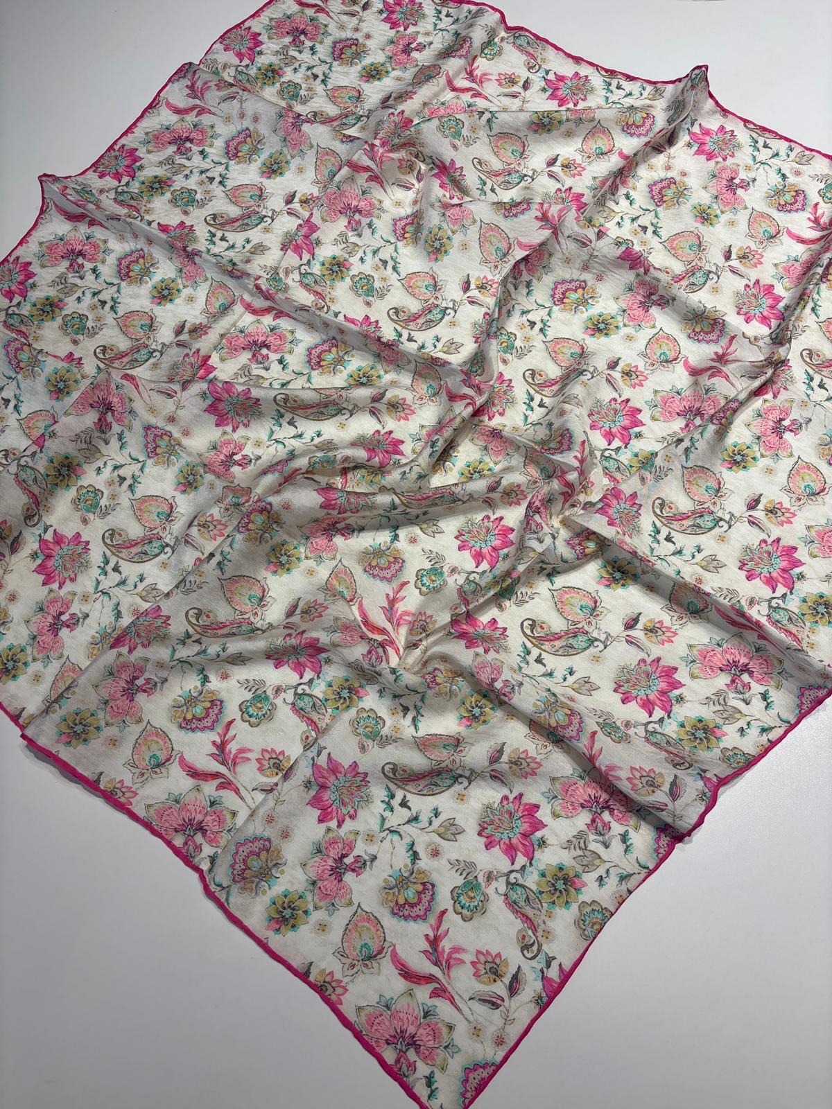 La Boutique Milano/Paris Eşarp