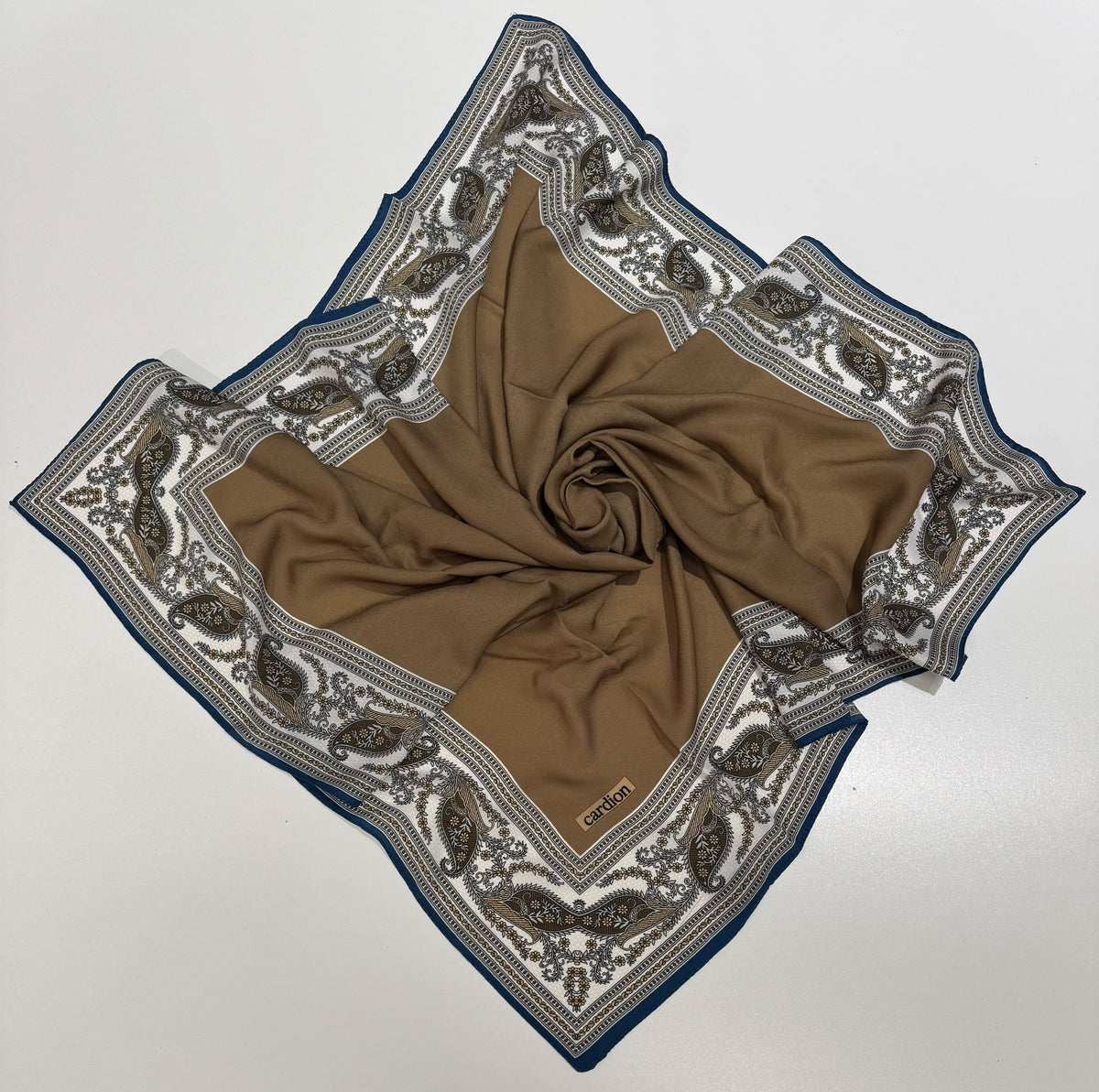 Cardion Eşarp