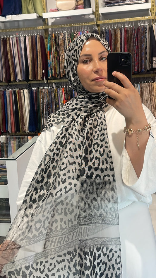 LEOPAR DESENLİ İTHAL TÜL ŞAL