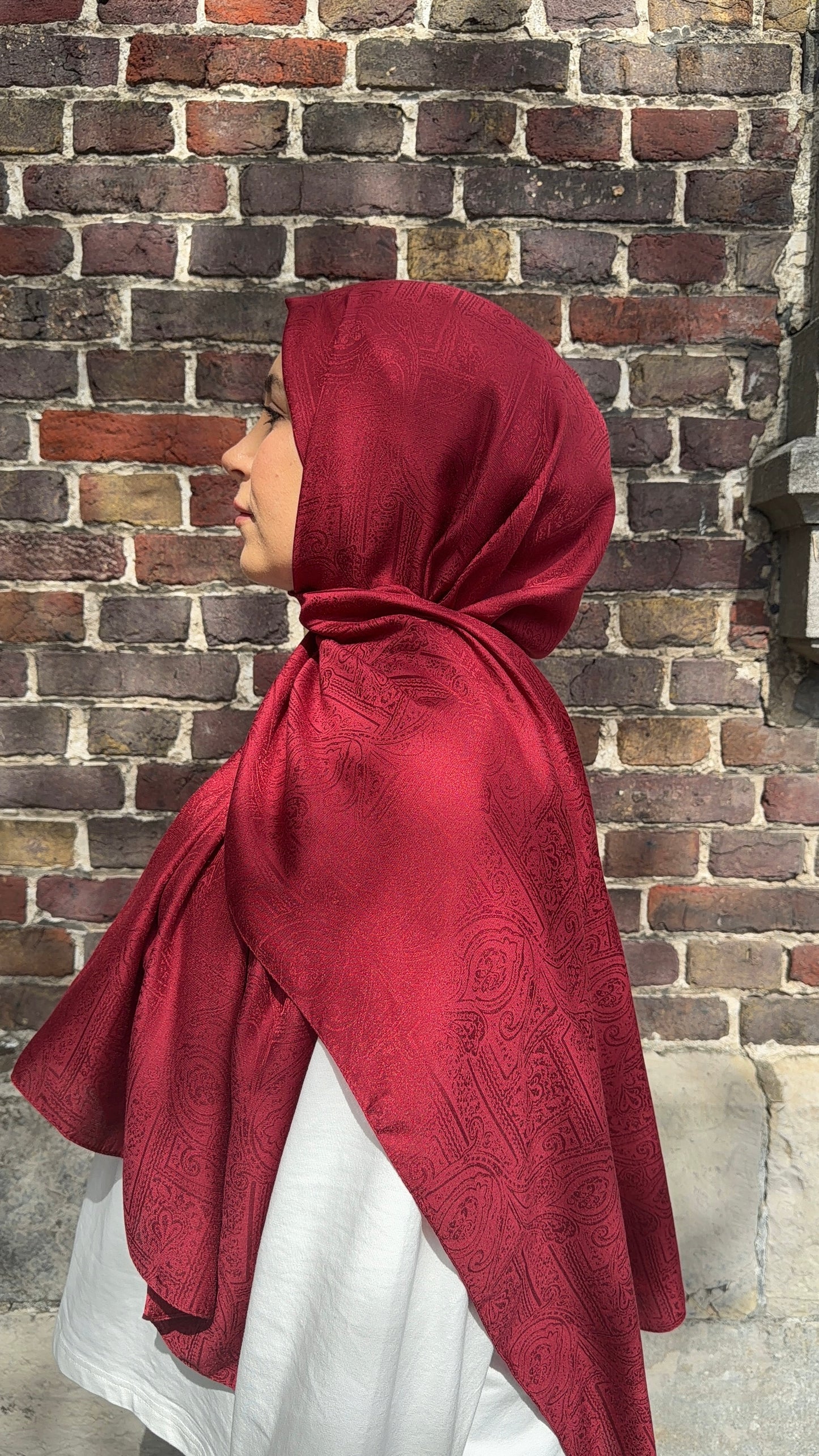 Ümmü Bora Scarf | Etnik Desenli Monogram Şal