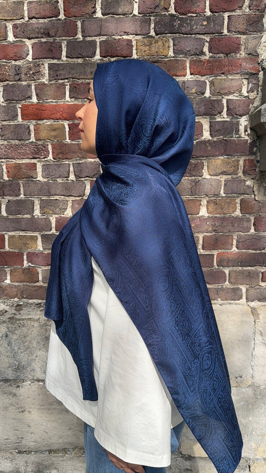 Ümmü Bora Scarf | Etnik Desenli Monogram Şal