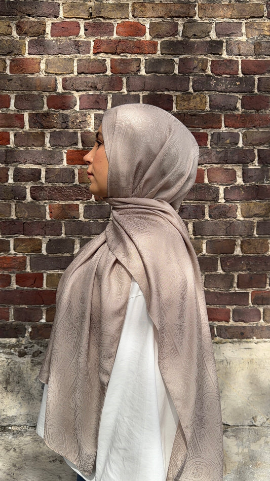 Ümmü Bora Scarf | Etnik Desenli Monogram Şal