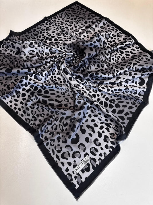 Mısırlı Leopar Desen Kristal Eşarp